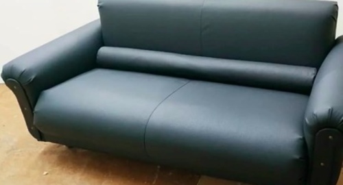 Обивка дивана на дому. Рыбацкое